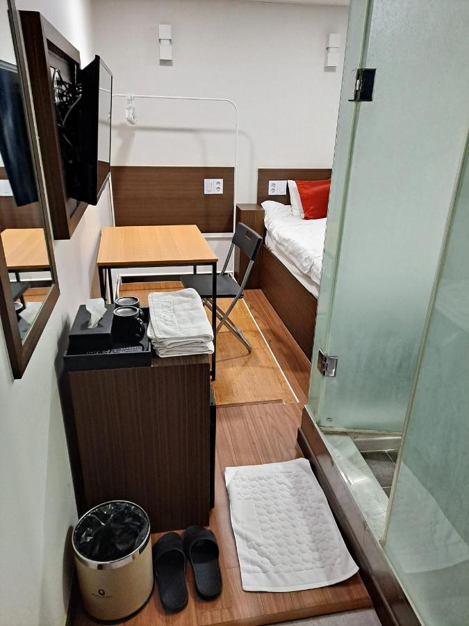 Tripstay Myeongdong Сеул Екстериор снимка
