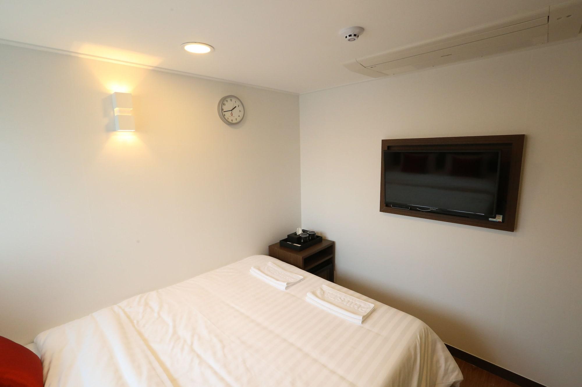 Tripstay Myeongdong Сеул Екстериор снимка