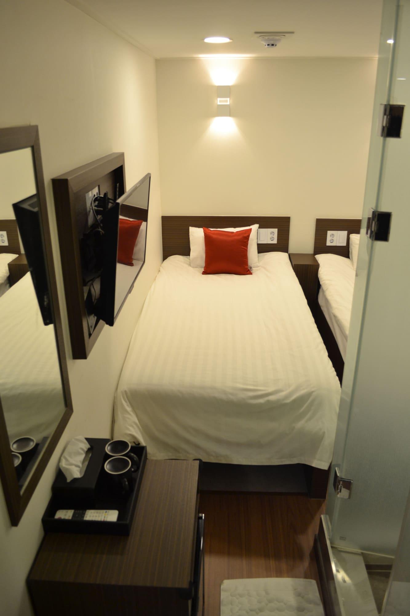Tripstay Myeongdong Сеул Екстериор снимка