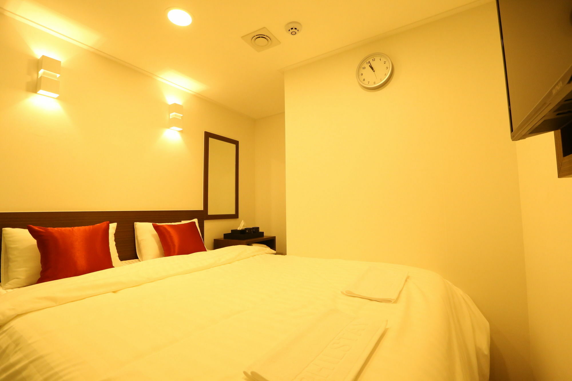 Tripstay Myeongdong Сеул Екстериор снимка